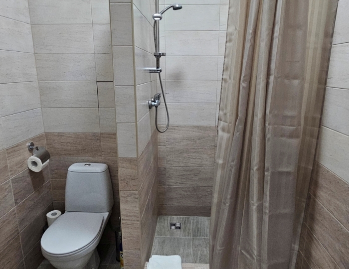 Делюкс 2-местный  DBL с балконом и видом на сквер - Отель «Белла» Гагра